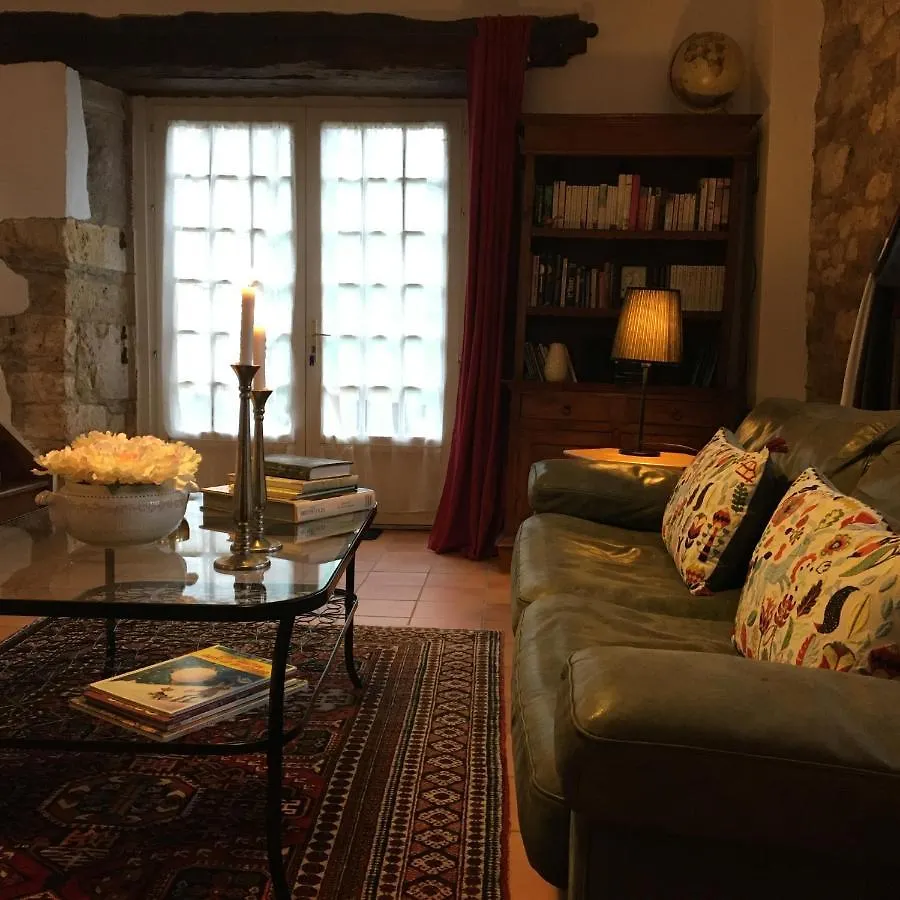 Hébergement de vacances Les Gîtes Pérard Caylus France