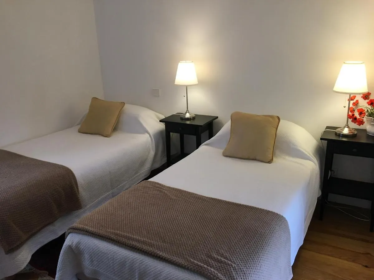 Les Gîtes Pérard Caylus Hébergement de vacances