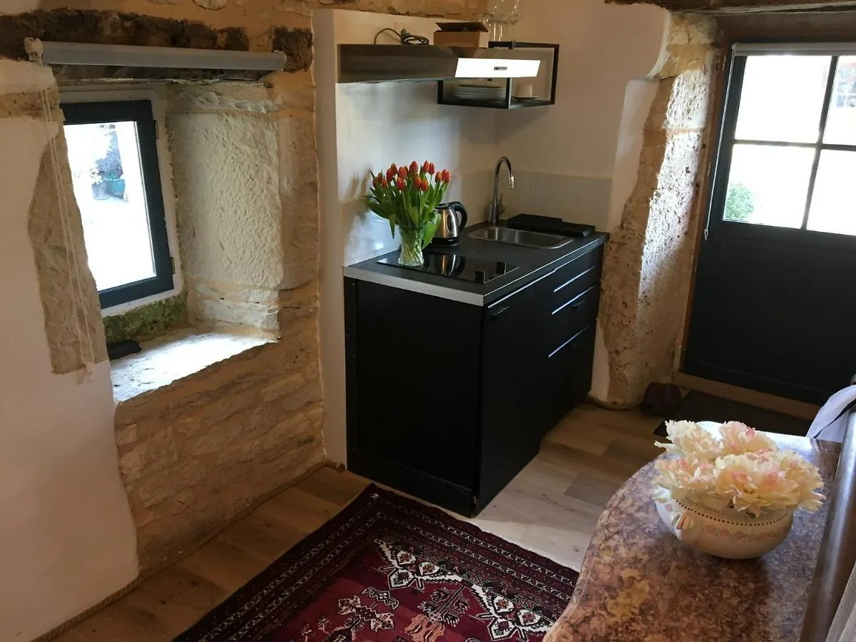 Les Gites Perard Caylus 0*,