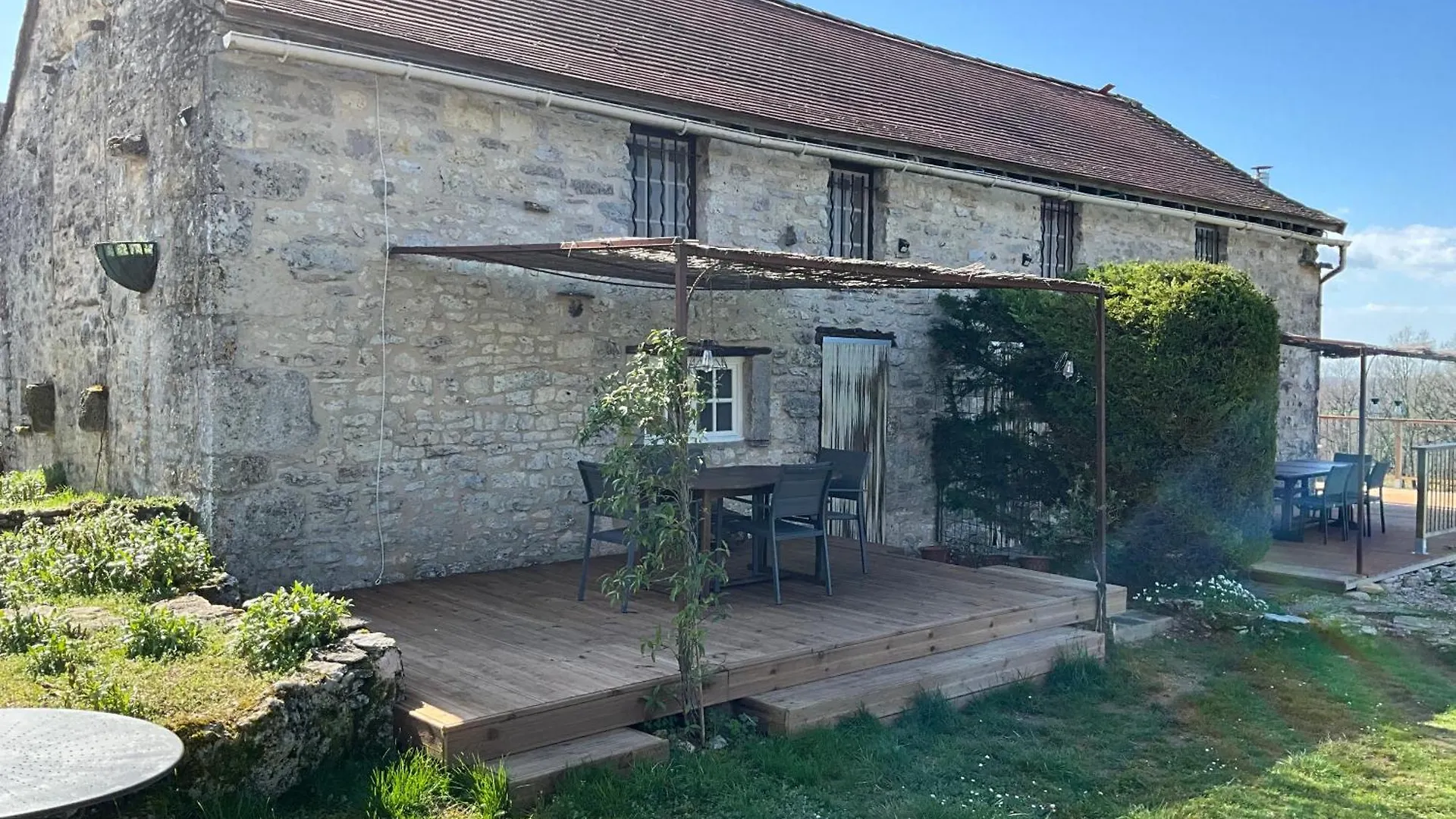 Hébergement de vacances Les Gîtes Pérard Caylus