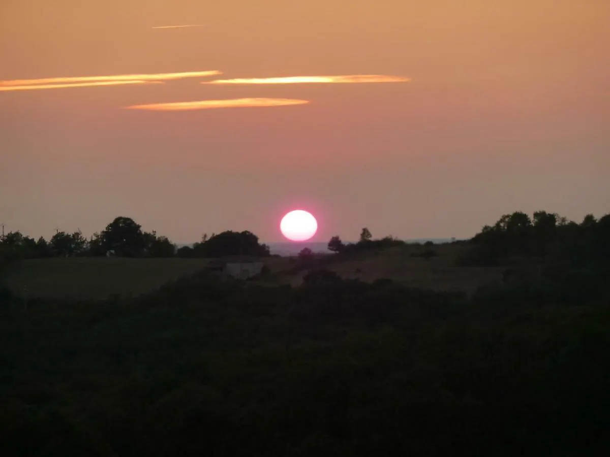 Les Gites Perard Caylus Holiday home